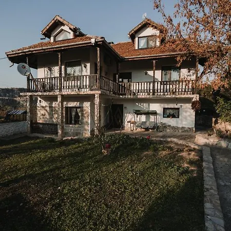 Casa de Férias Къща За Гости Искрица И Сияйница Cherven (Ruse)